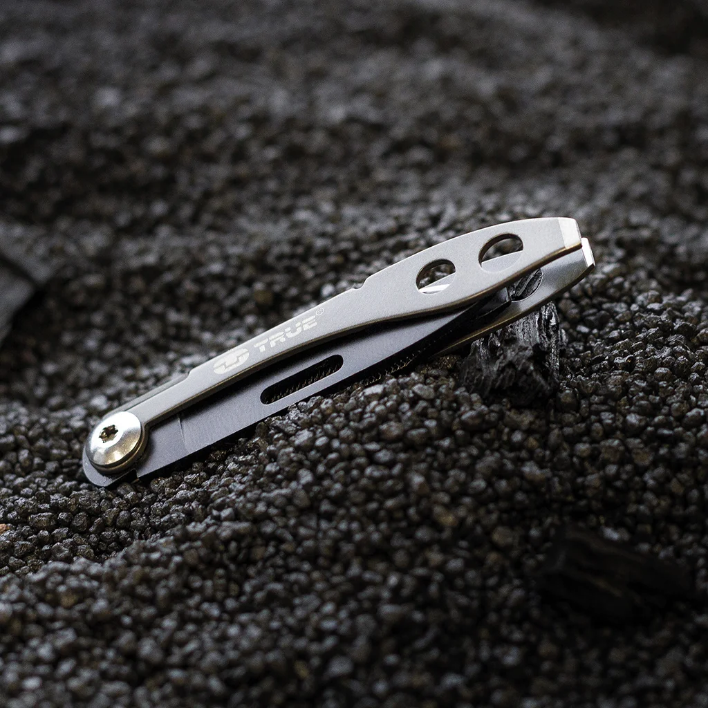 True Utility Tweezer Tool Micro Keyring Multi Tool - Image 4