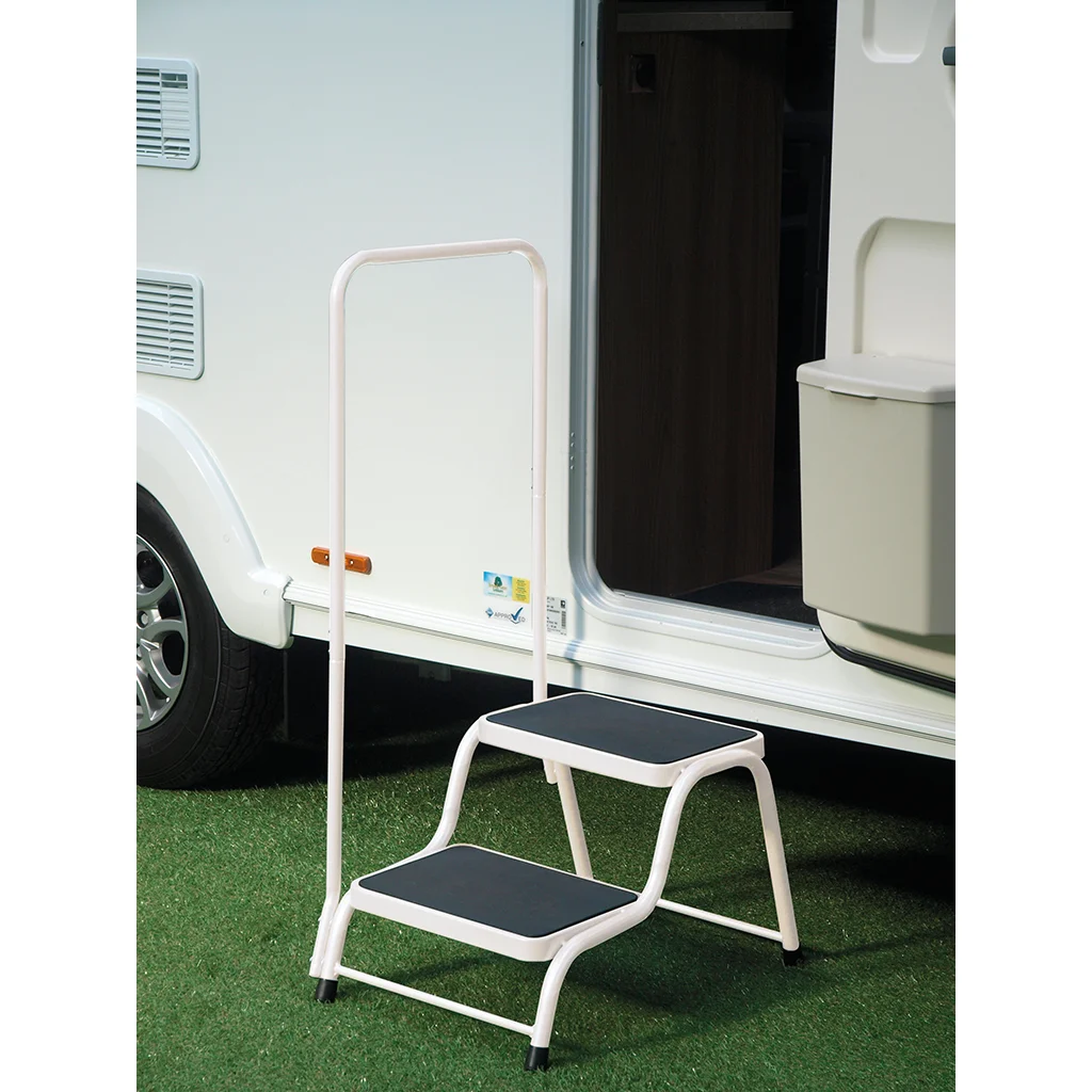 Quest White Double Step With Handrail (order in multiples of 6) - Image 2