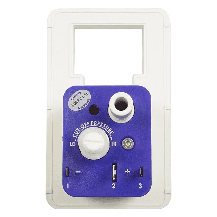 Whale Watermaster Easi-Slide Socket with Pressure Switch - Image 2
