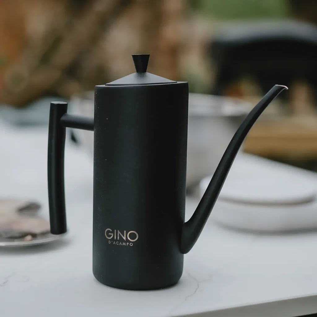 Gino 700ml Matte Black Oil Drizzler - Image 3